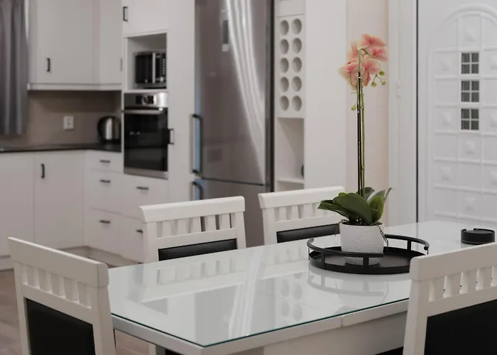 Louvre Sidari * Περουλάδες