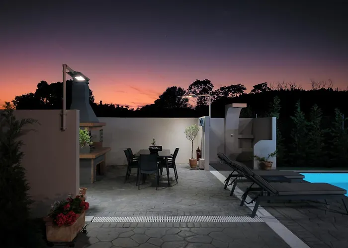 Louvre Sidari Διαμέρισμα *