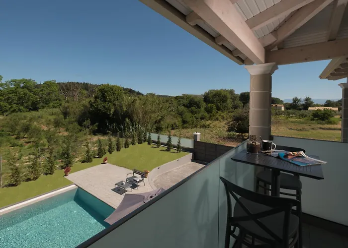 Louvre Sidari * Περουλάδες